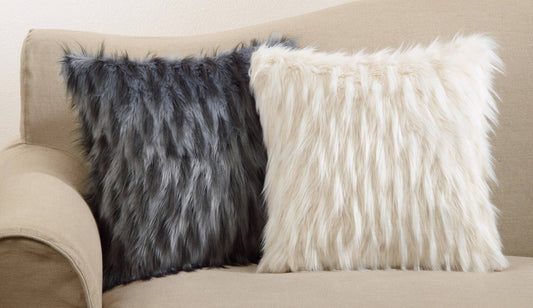 Faux Fur Pillow: Polyester Insert / 18"